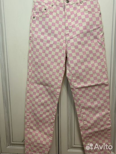 Джинсы stradivarius в клеточку