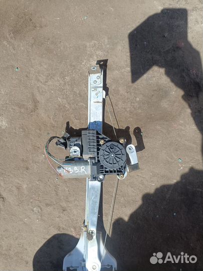 Стеклоподъёмник задний правый Ford Mondeo 3