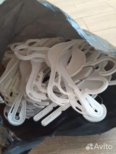 Вешалки для детской одежды