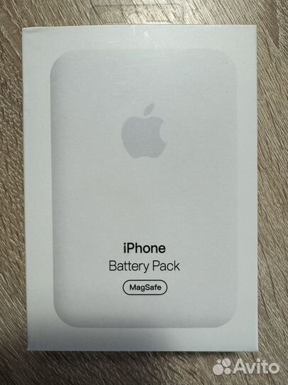 Внешний аккумулятор Apple MagSafe Battery Pack