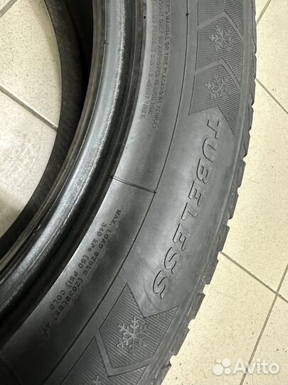 Goform W766 235/55 R19