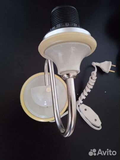 Настенный светильник бра