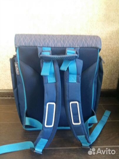 Портфель рюкзак школьный