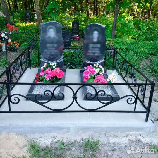 Оградки на кладбище