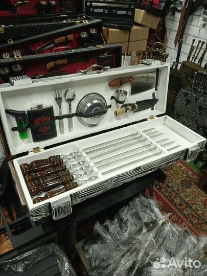 Подарочный набор в деревянном кейсе