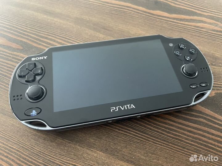 Sony PlayStation Vita 64Gb много игр