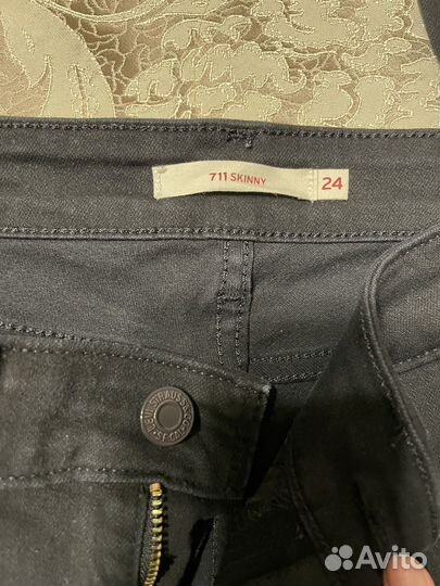 Джинсы Levi's 711 Skinny