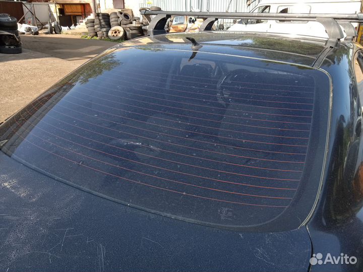 Задние стекло mazda 6GG