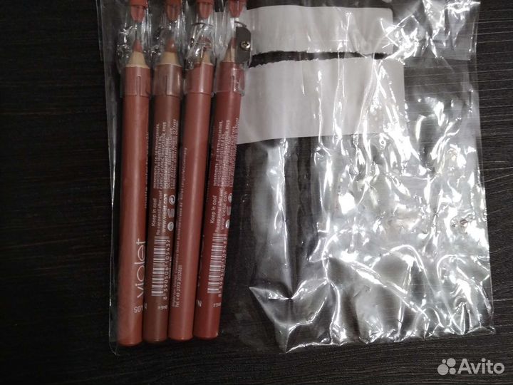 Карандаш для губ