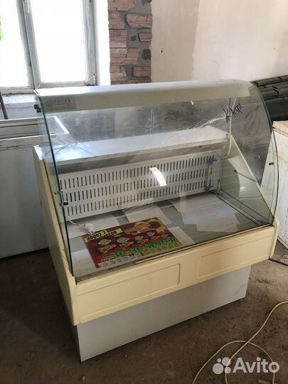 Холодильная витрина бу