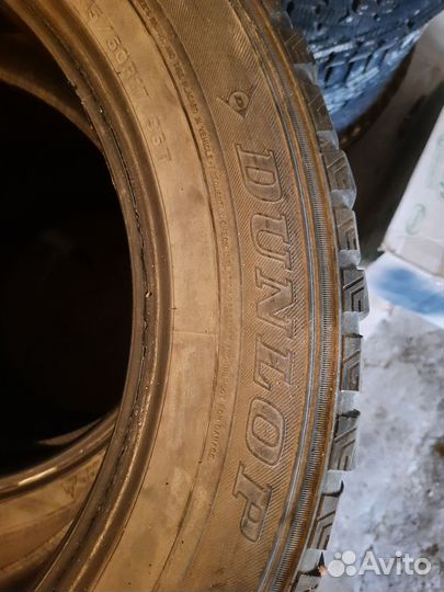 Dunlop SP Winter Ice 02 215/65 R17