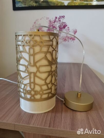 Светильник потолочный