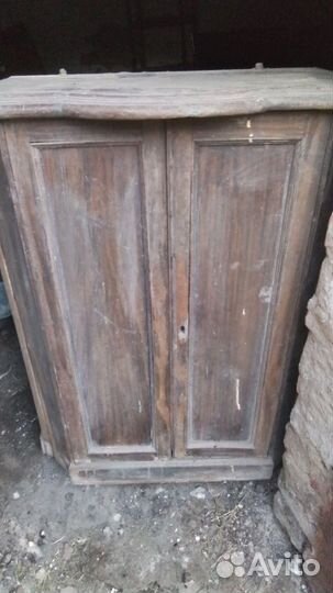 Шкафчик навесной деревянный 19 век