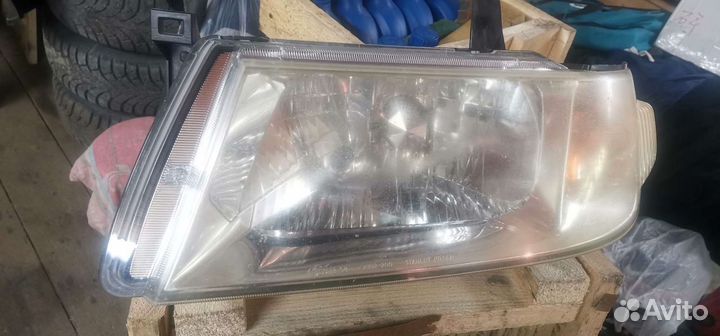 Фары mazda bongo