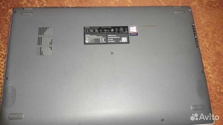 Ноутбук asus