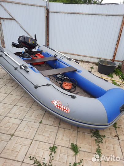 Продаю лодку пвх с мотором 9.8