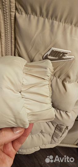 Пуховик nike двухсторонний S-M