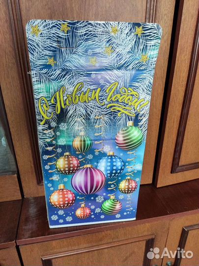 Коробка подарочная новогодняя