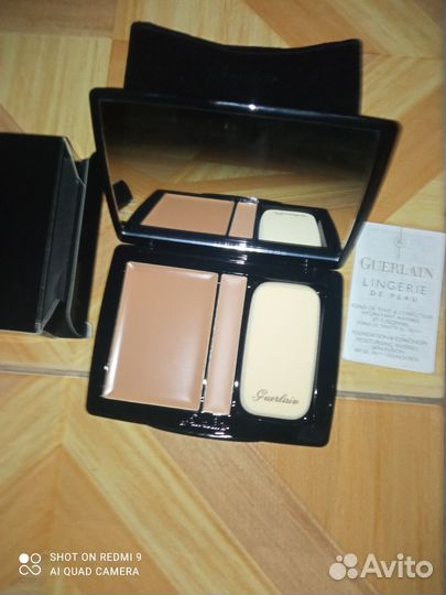 Компактное, увлажняющее тональное средство + корек