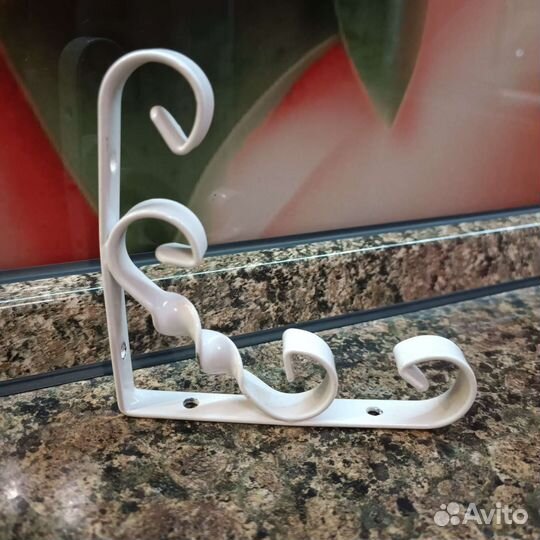 Крепления на стену металл, для полок или подвесов