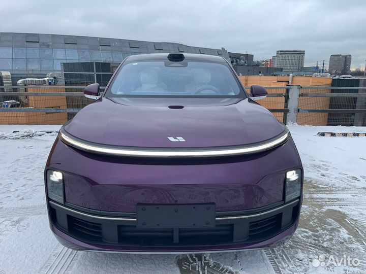 LiXiang L9 1.5 AT, 2024, 3 км