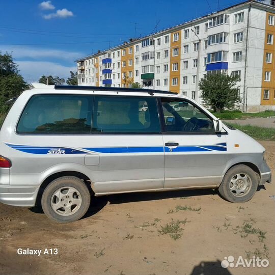 Nissan Largo 2.4 AT, 1997, 234 000 км