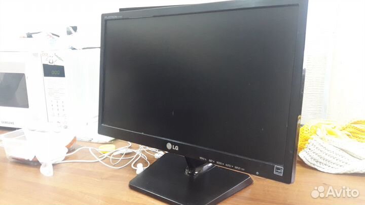 Монитор LG