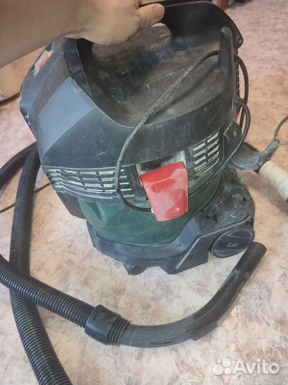 Bosch universalVac 15 пылесос строительный