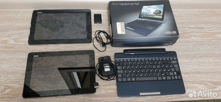 Планшет трансформер Asus Tf300t