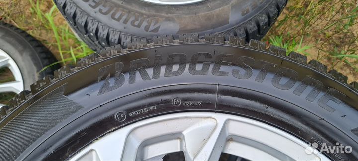 Bridgestone Ice Cruiser 7000S 225/65 R17 102T