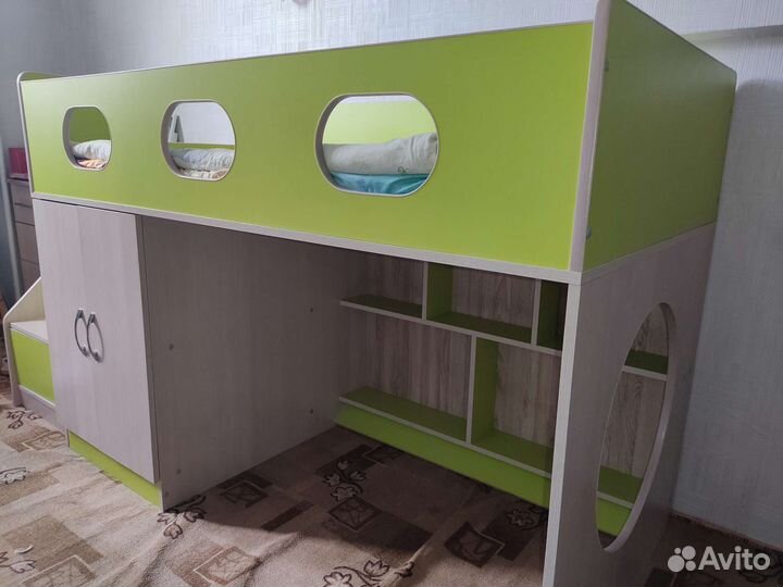 Кровать чердак