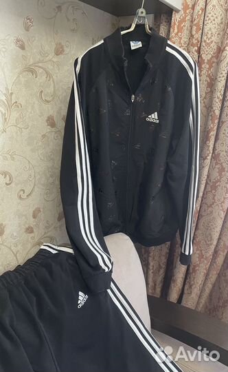 Спортивный костюм adidas женский