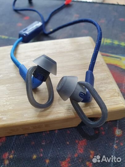 Беспроводные наушники Plantronics BackBeat FIT 305