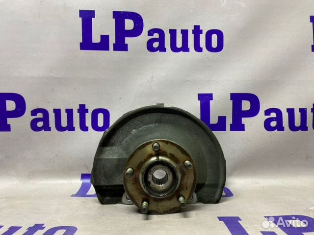 Кулак поворотный передний правый Mitsubishi Lancer