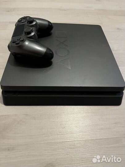 Sony playstation 4 slim
