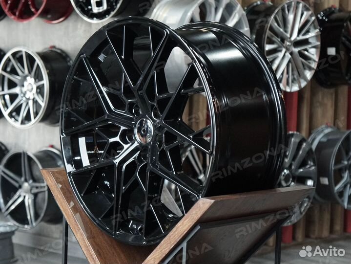 Литые диски HRE R17 для Skoda. Рассрочка