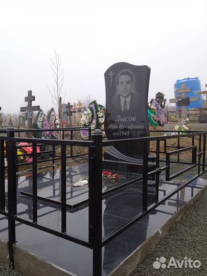 Установка памятников на могиле