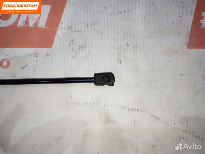 Амортизатор крышки багажника левый Volkswagen