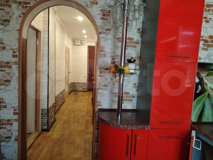 2-к. квартира, 59 м², 2/2 эт.