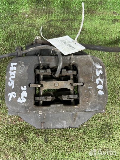 Суппорт тормозной задний правый Lexus Ls600H USF40