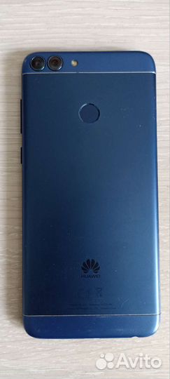 Телефон Huawei P Smart 2018