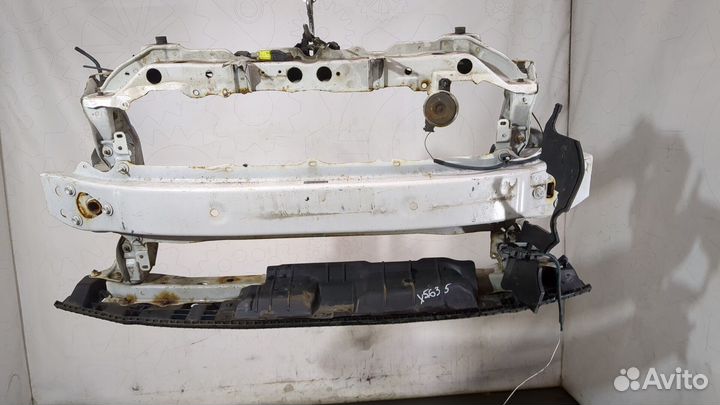 Рамка передняя Toyota Yaris, 2012