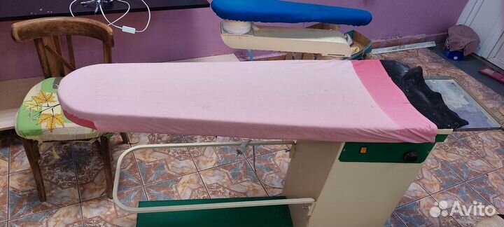 Гладильный стол