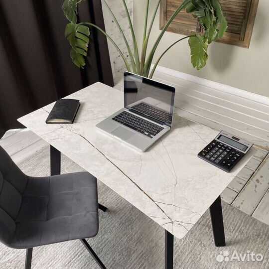 Компьютерный стол Ник. Керамогранит мрамор светлый