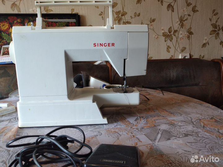Швейная машина Singer
