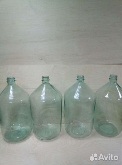 Бутыли 10 и 20 литровов