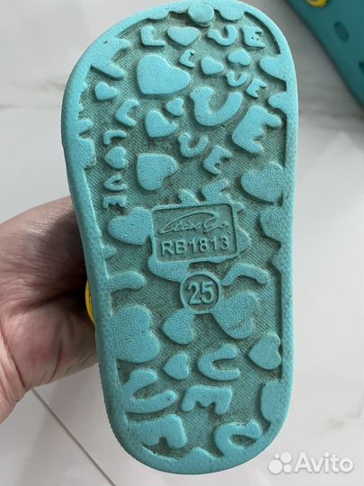 Сандали crocs на девочку
