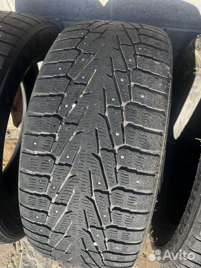 Nokian Tyres Hakkapeliitta 7 SUV 275/50 R20 113T