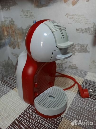 Кофемашина Nescafe Dolce Gusto