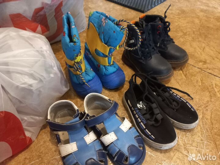 Отдам детские вещи